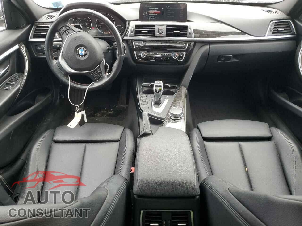 BMW 3 SERIES 2016 - WBA8E3G57GNU02518