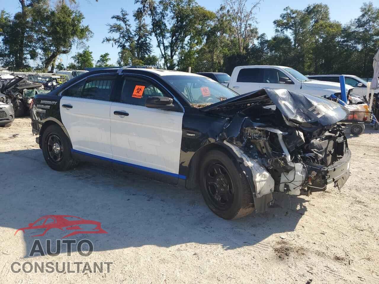 FORD TAURUS 2019 - 1FAHP2L85KG102437