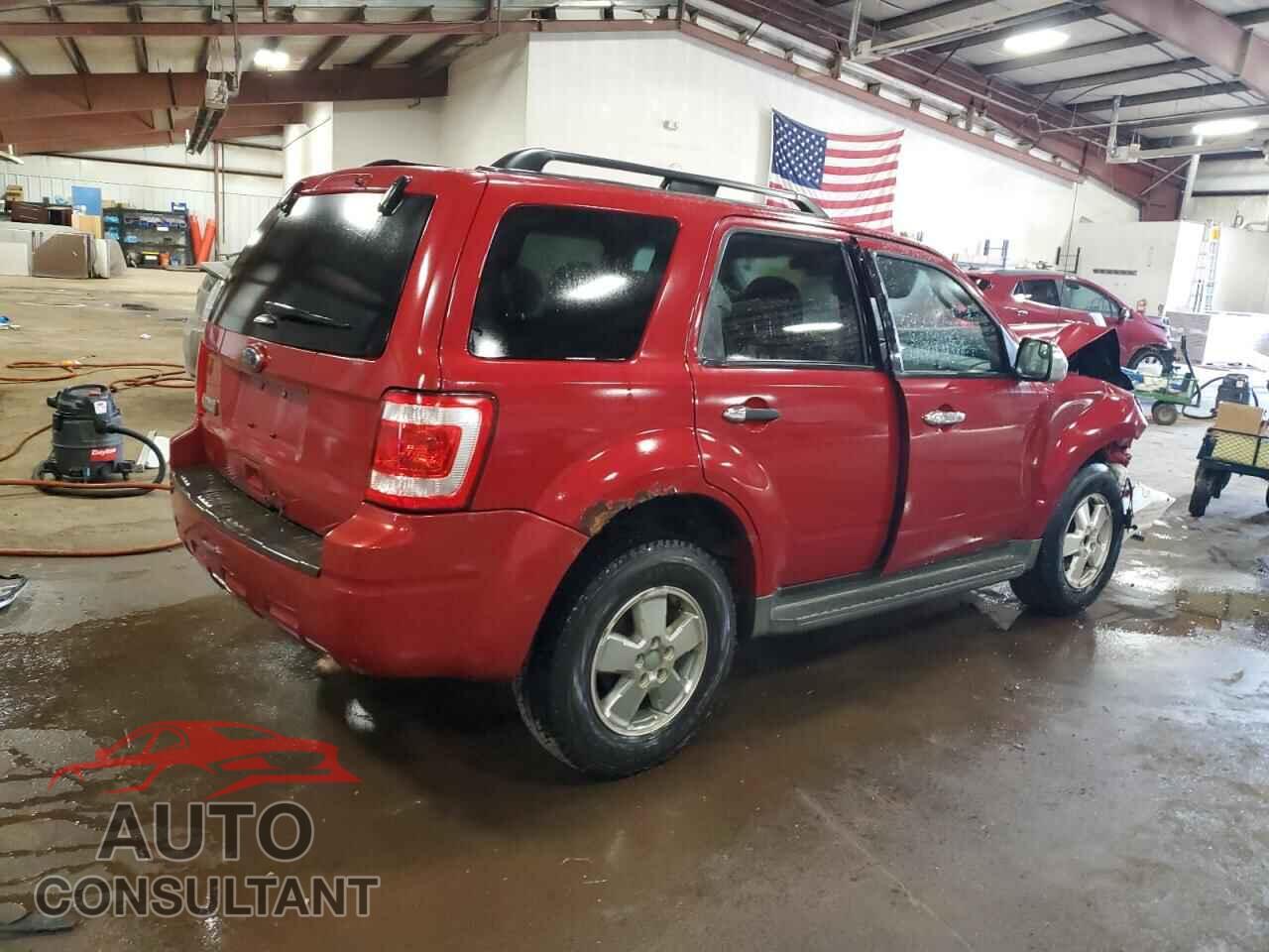 FORD ESCAPE 2011 - 1FMCU0D77BKA82871