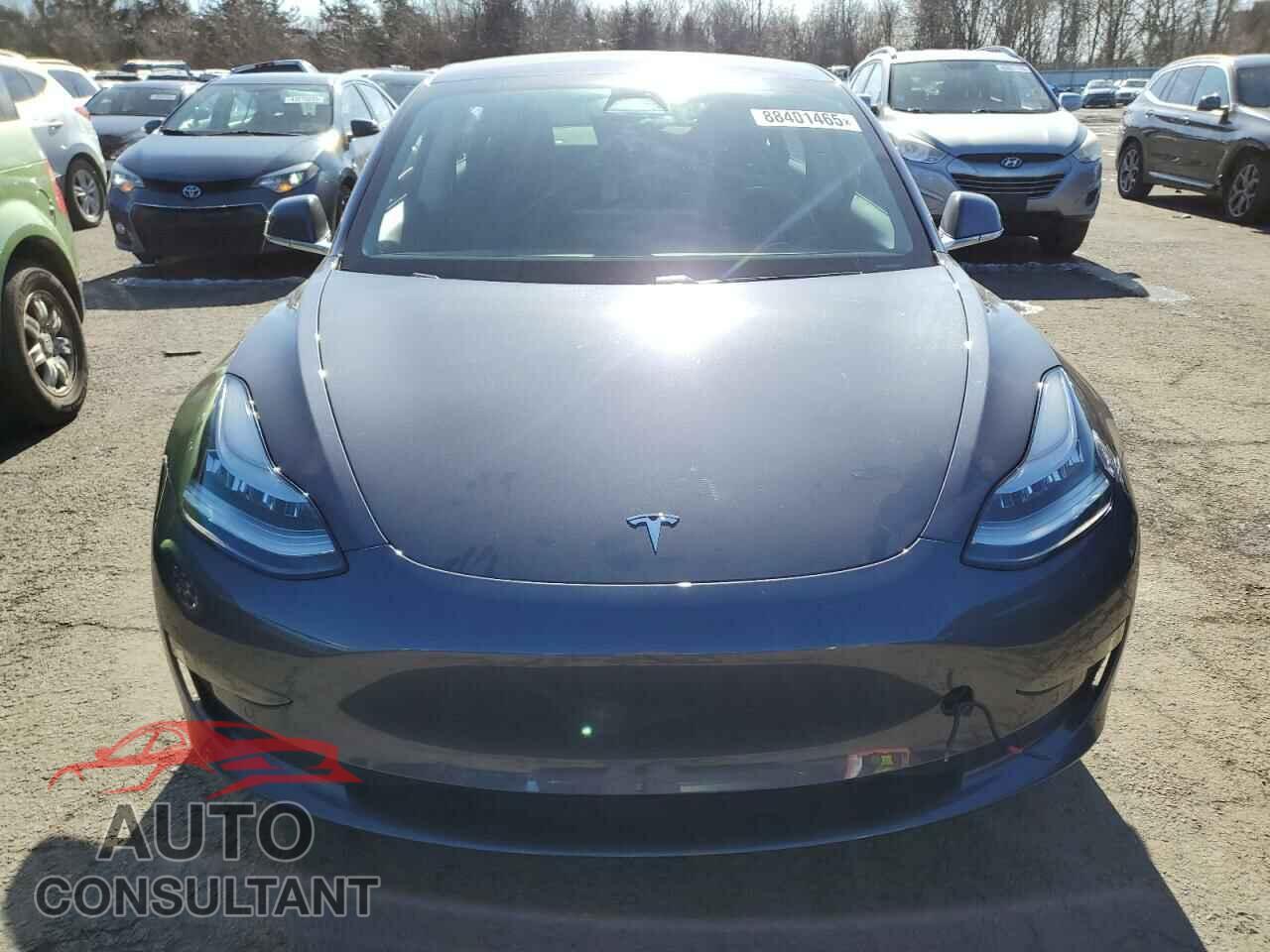 TESLA MODEL 3 2018 - 5YJ3E1EB1JF087277