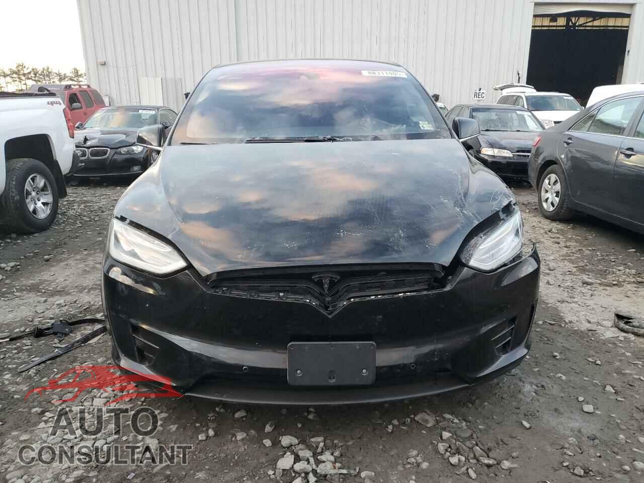 TESLA MODEL X 2016 - 5YJXCBE46GF001243