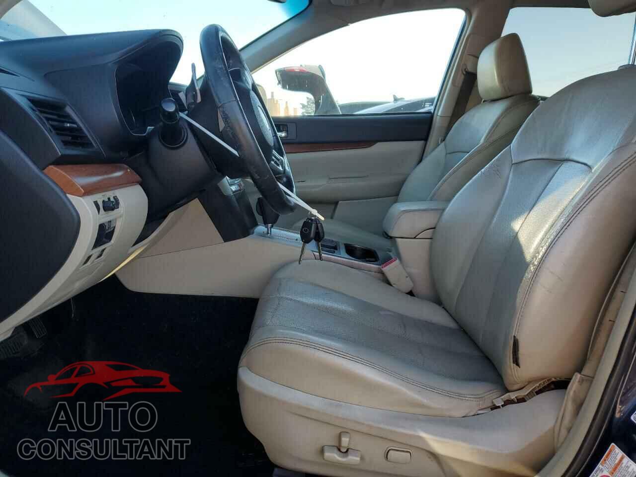 SUBARU OUTBACK 2014 - 4S4BRBLC7E3279951