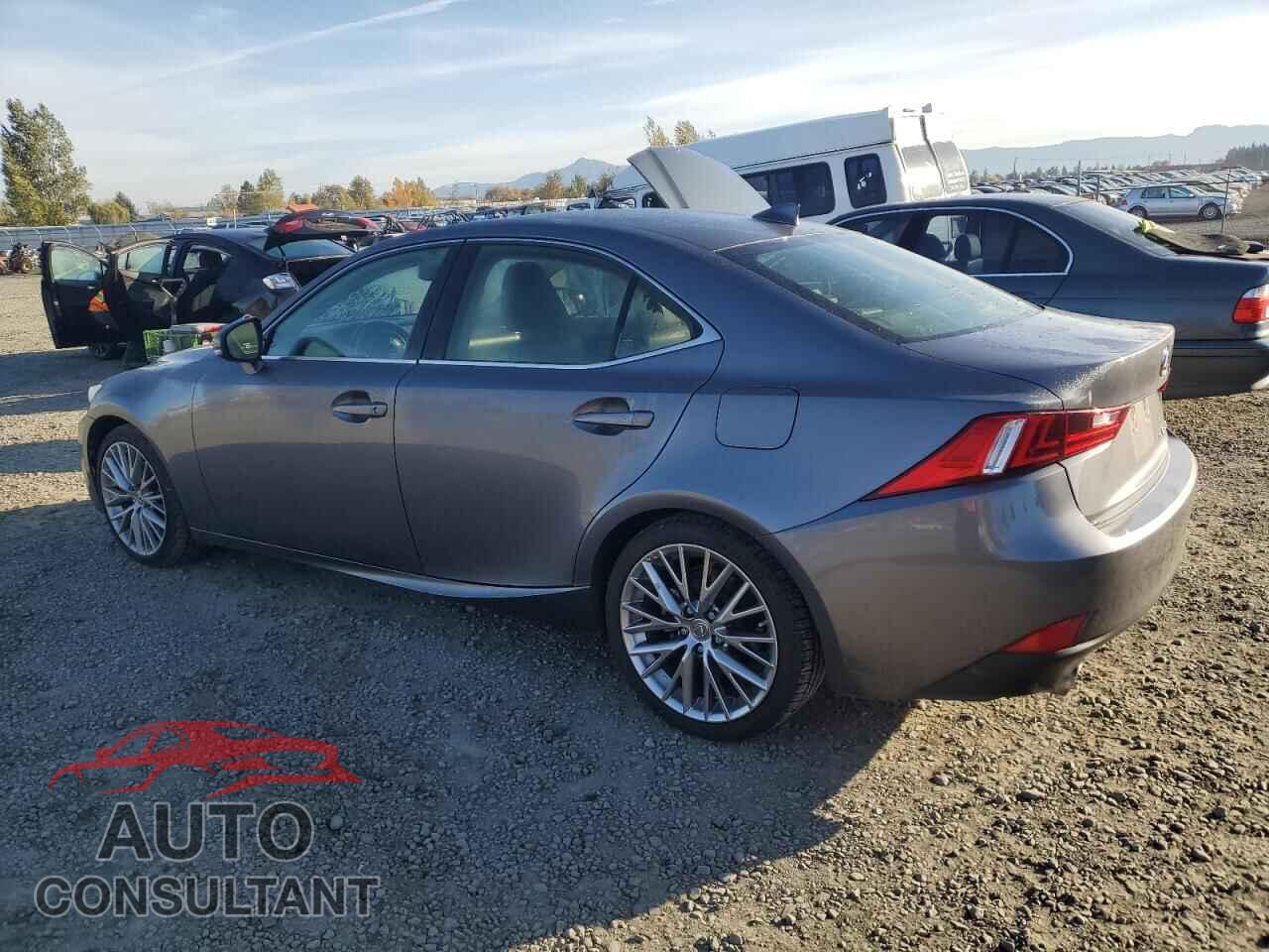 LEXUS IS 2014 - JTHCF1D20E5010498