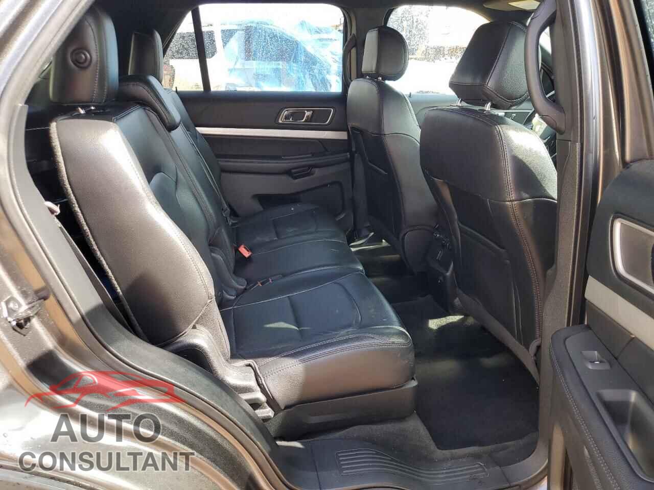 FORD EXPLORER 2017 - 1FM5K7D81HGD10097