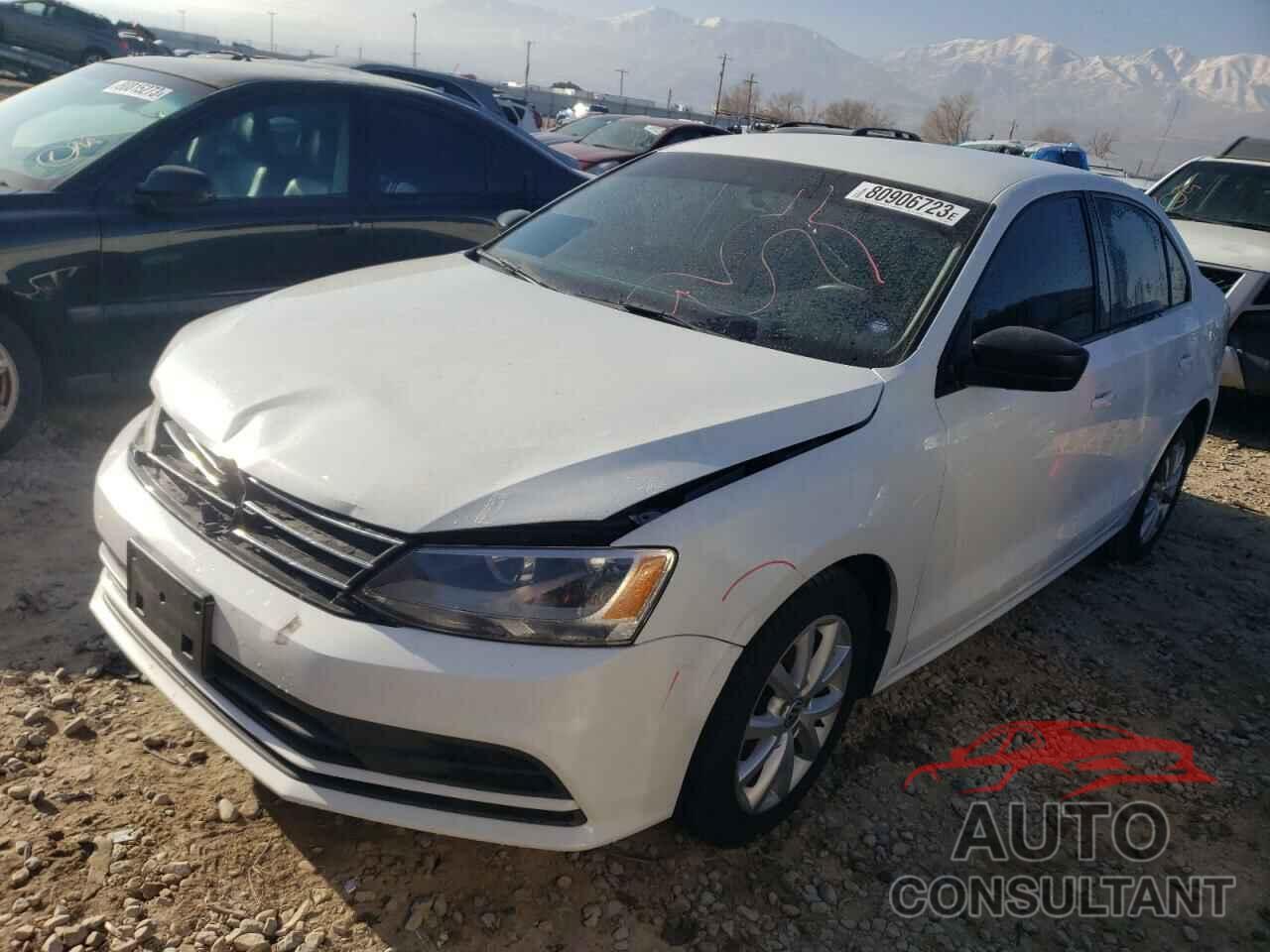 VOLKSWAGEN JETTA 2015 - 3VWD17AJ8FM328977