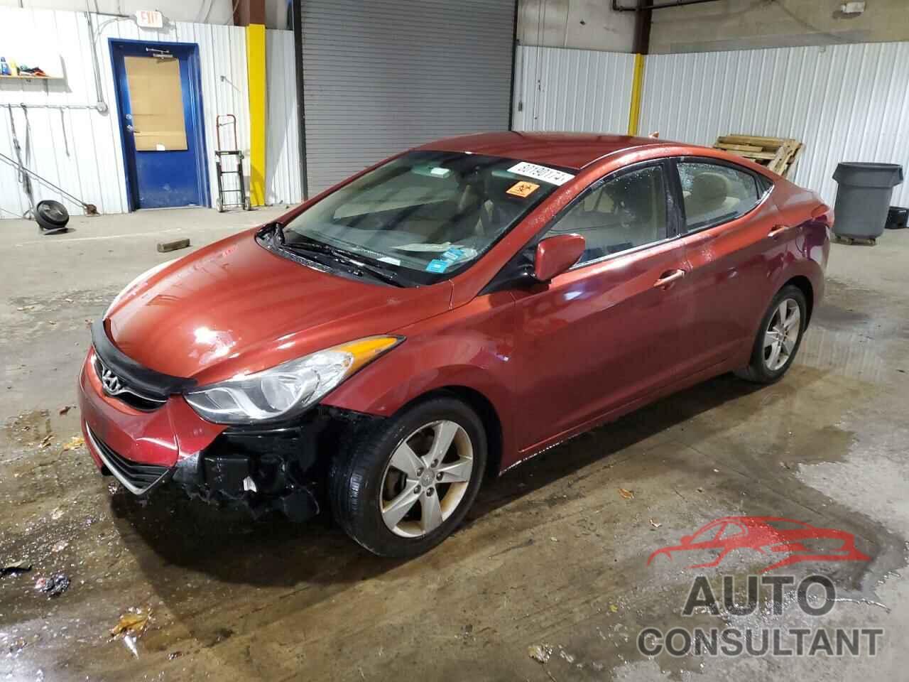 HYUNDAI ELANTRA 2013 - 5NPDH4AE8DH310627