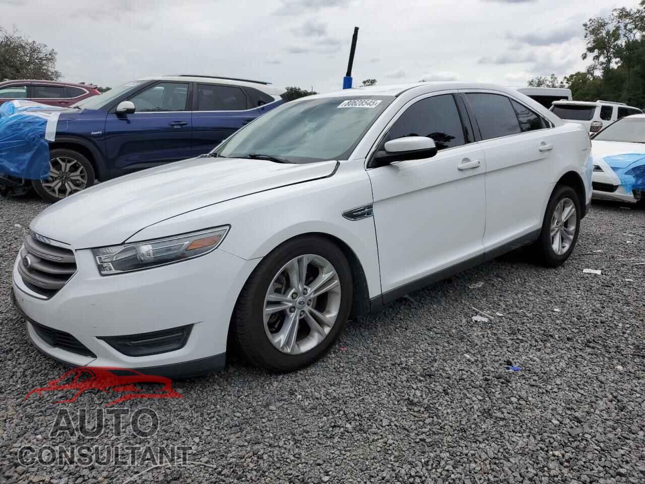 FORD TAURUS 2013 - 1FAHP2E85DG107895