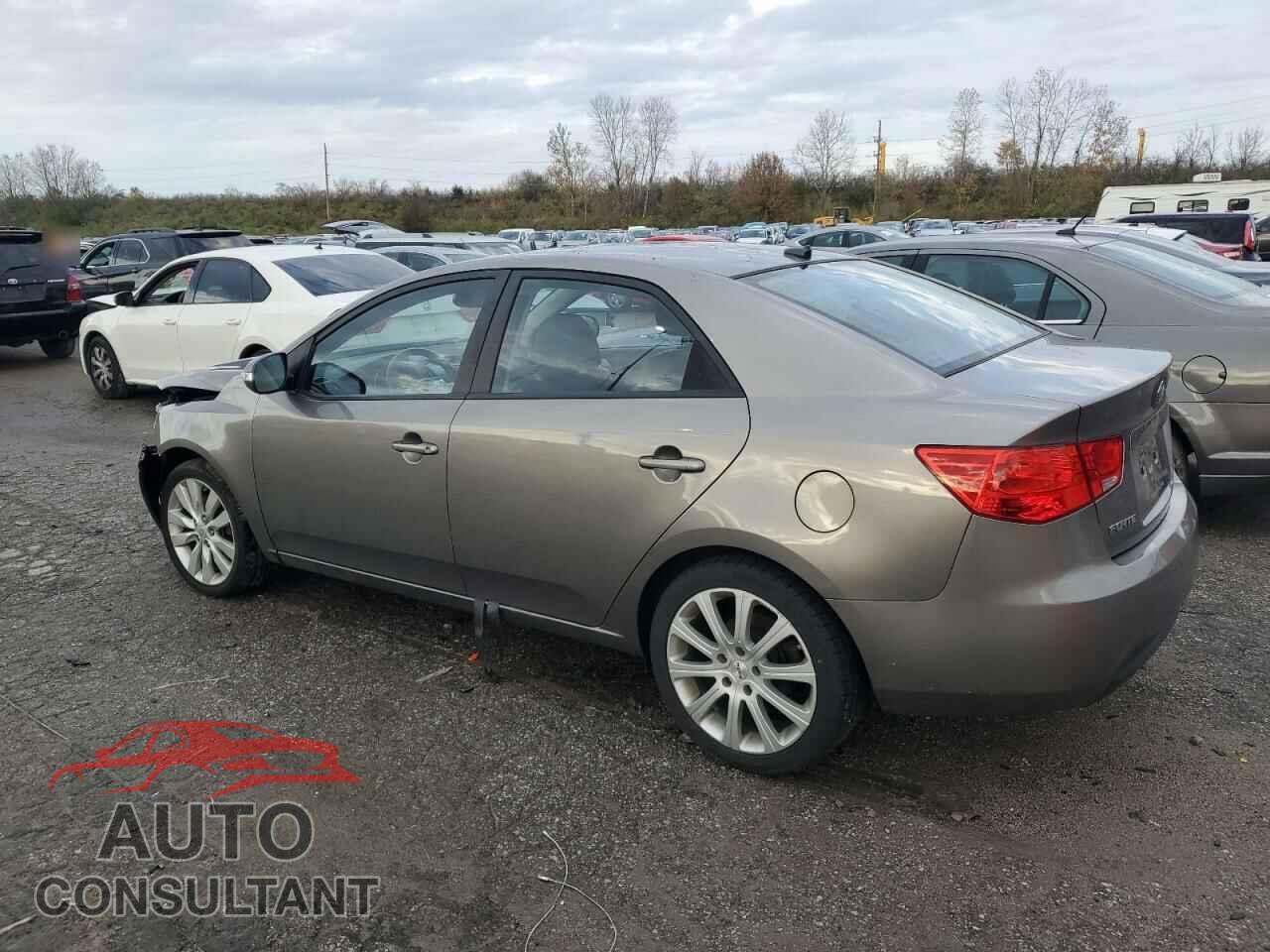 KIA FORTE 2010 - KNAFW4A31A5128449