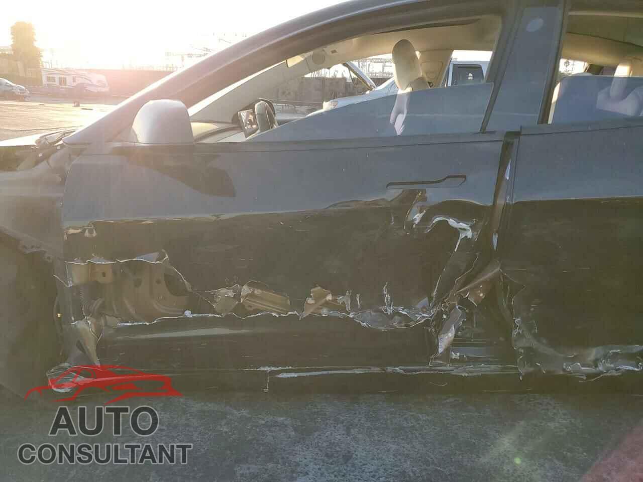 TESLA MODEL 3 2021 - 5YJ3E1EB4MF068131