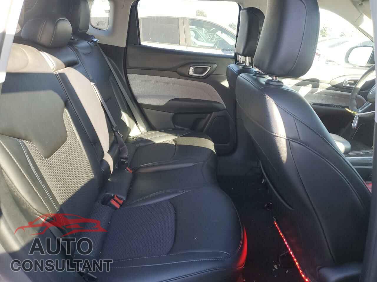 JEEP COMPASS 2022 - 3C4NJDBB8NT224748