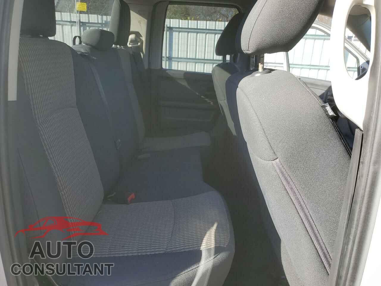 DODGE RAM 1500 2012 - 1C6RD7FT7CS283843