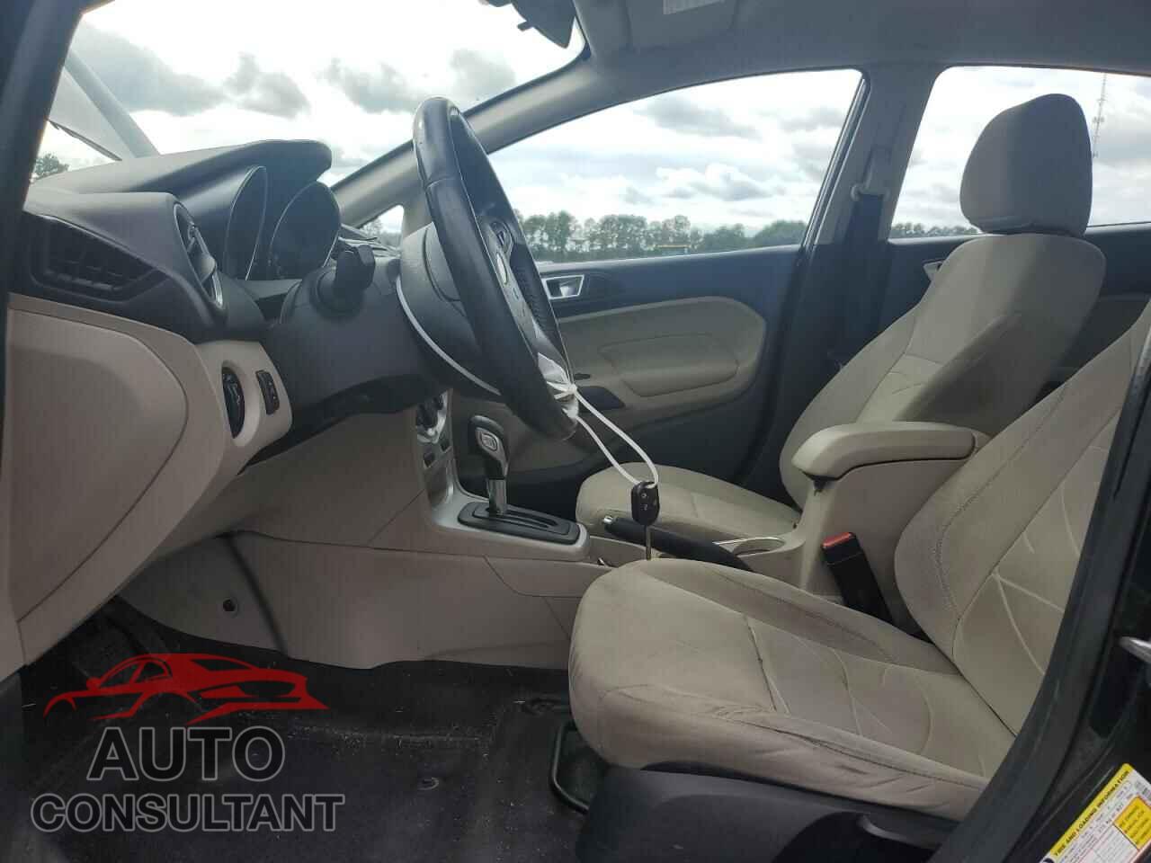 FORD FIESTA 2015 - 3FADP4EJ7FM157302