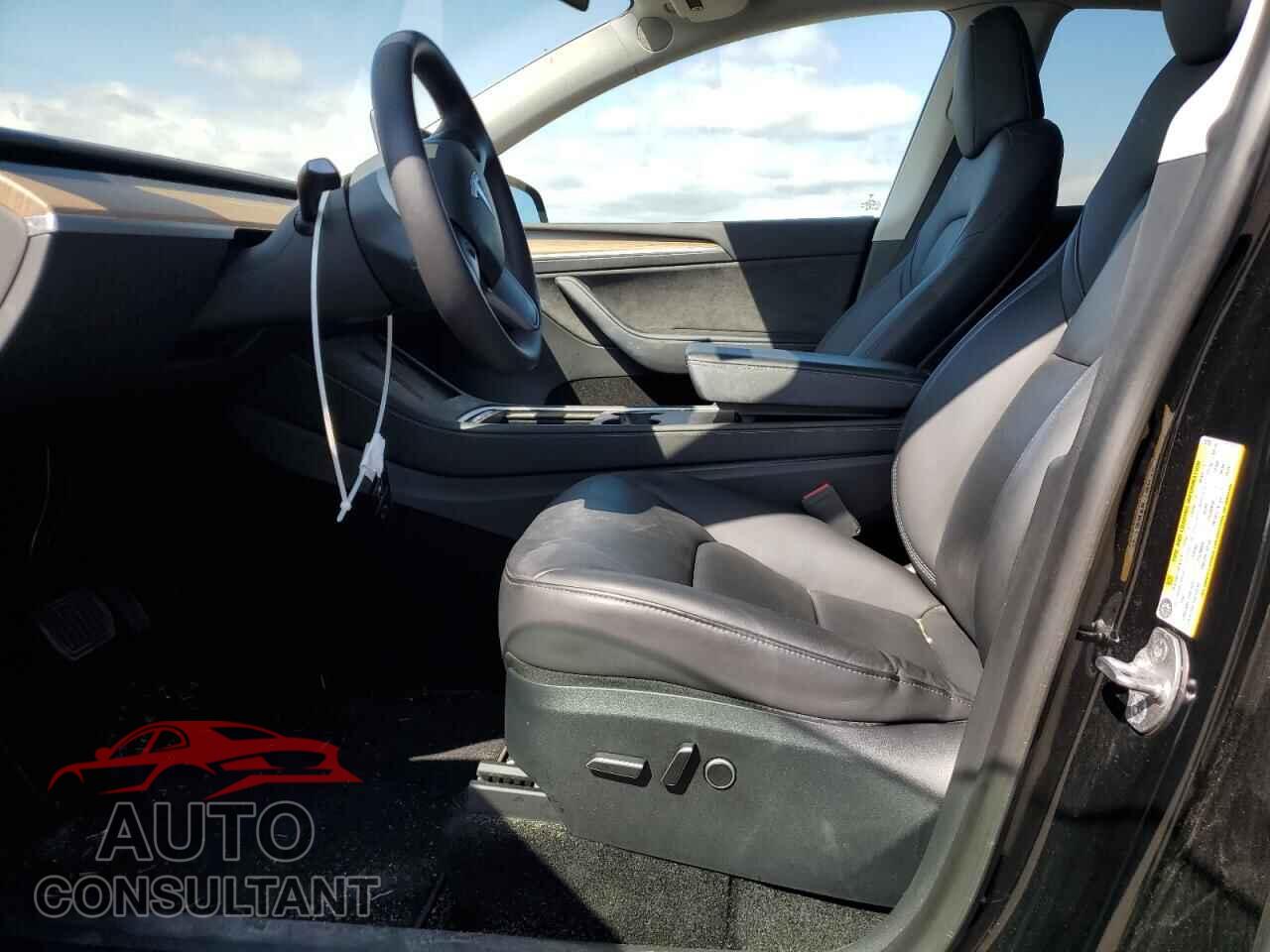 TESLA MODEL Y 2023 - 7SAYGDEEXPA052080