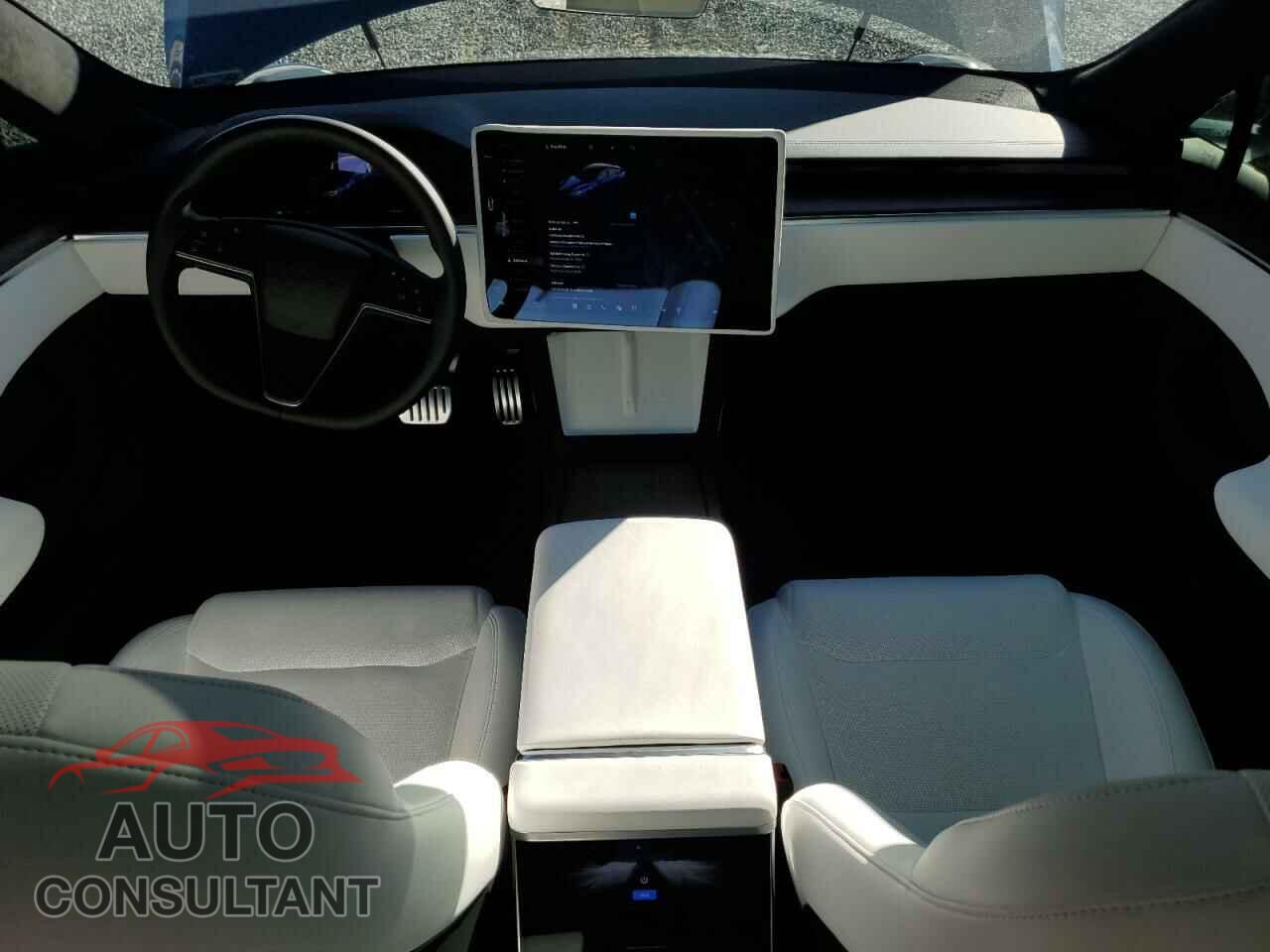 TESLA MODEL S 2024 - 5YJSA1E50RF543072