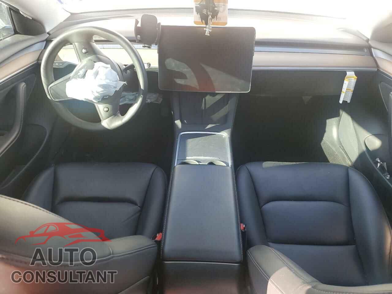 TESLA MODEL 3 2021 - 5YJ3E1EA5MF053824