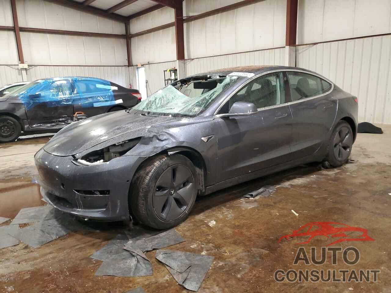 TESLA MODEL 3 2018 - 5YJ3E1EA0JF003957