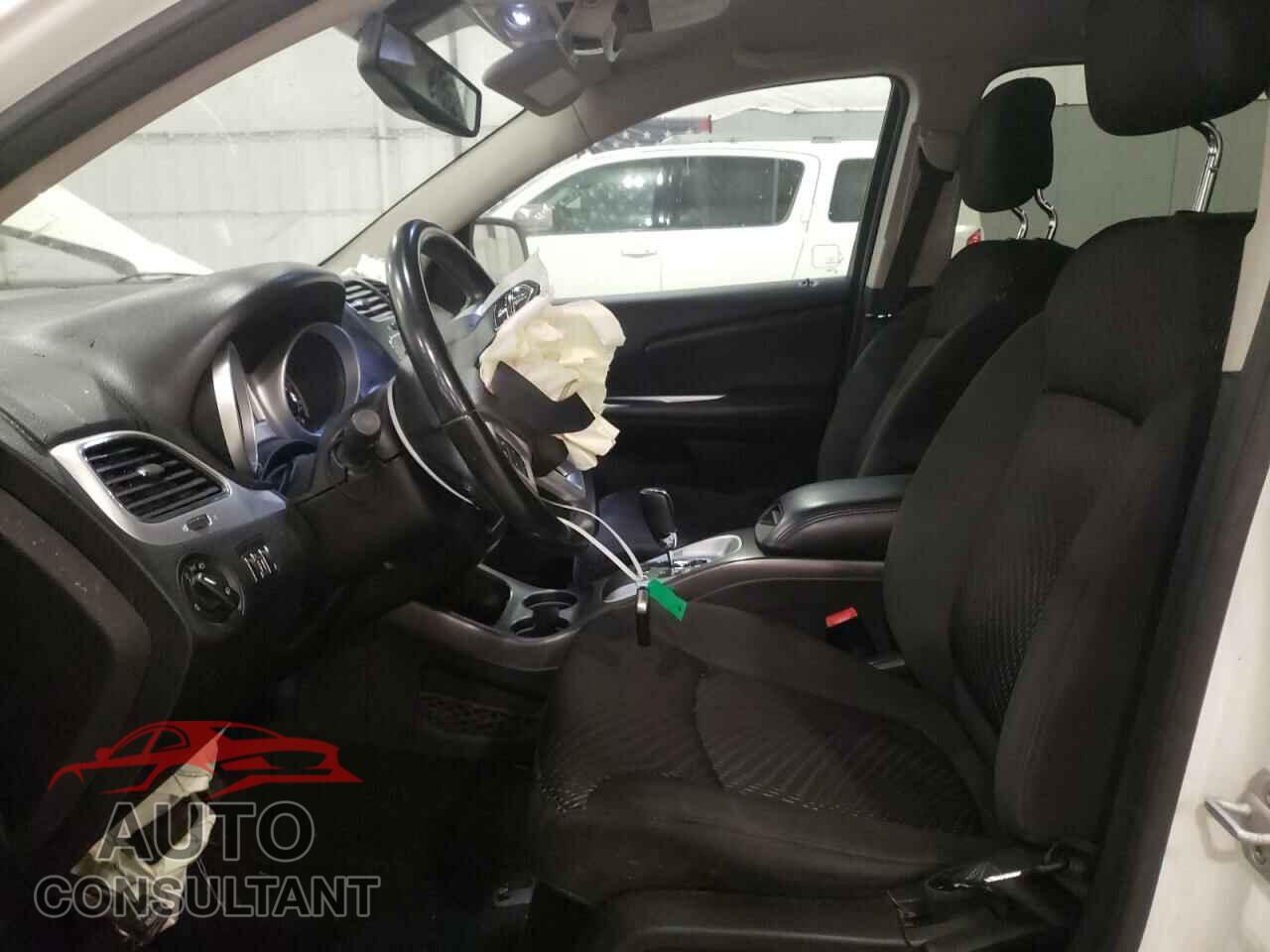 DODGE JOURNEY 2012 - 3C4PDCBGXCT208621
