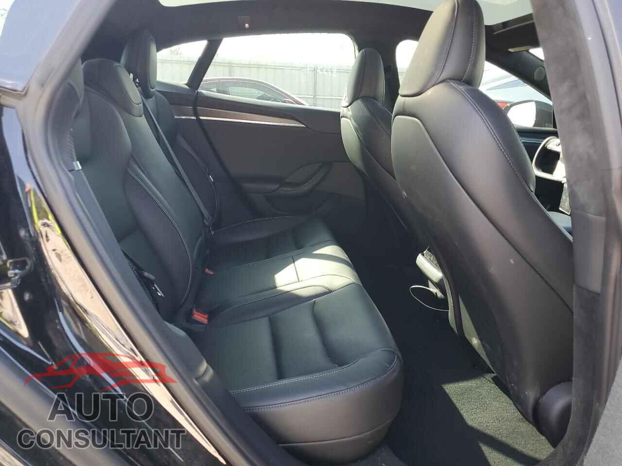 TESLA MODEL S 2023 - 5YJSA1E66PF516979