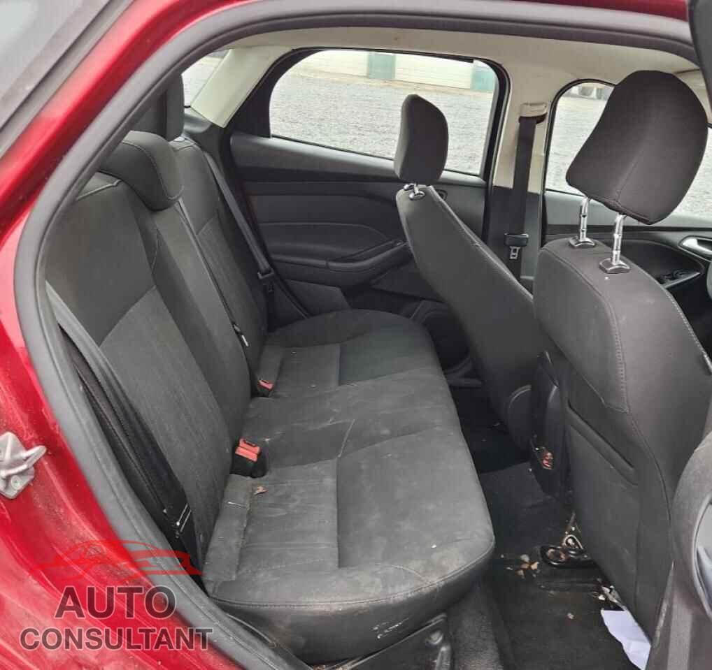 FORD FOCUS 2017 - 1FADP3F23HL327791
