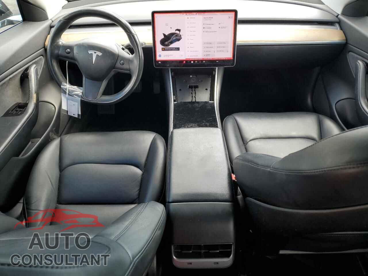 TESLA MODEL 3 2018 - 5YJ3E1EB8JF118878