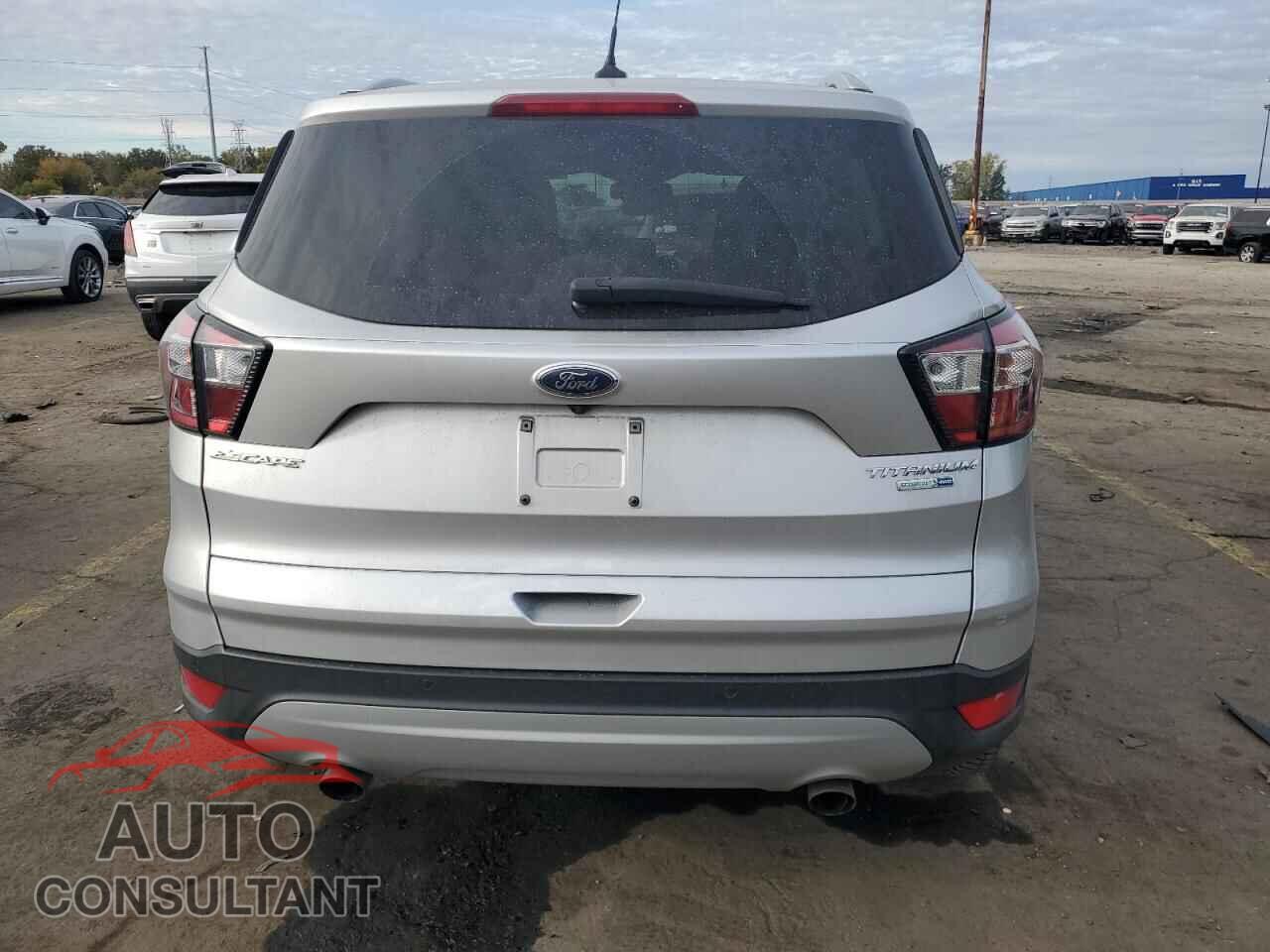 FORD ESCAPE 2018 - 1FMCU9J92JUC69268