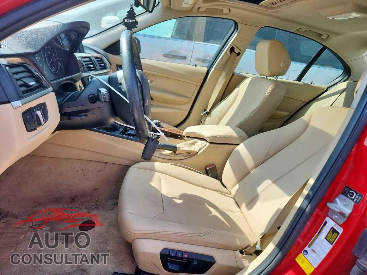 BMW 3 SERIES 2014 - WBA3B1G54ENT00839