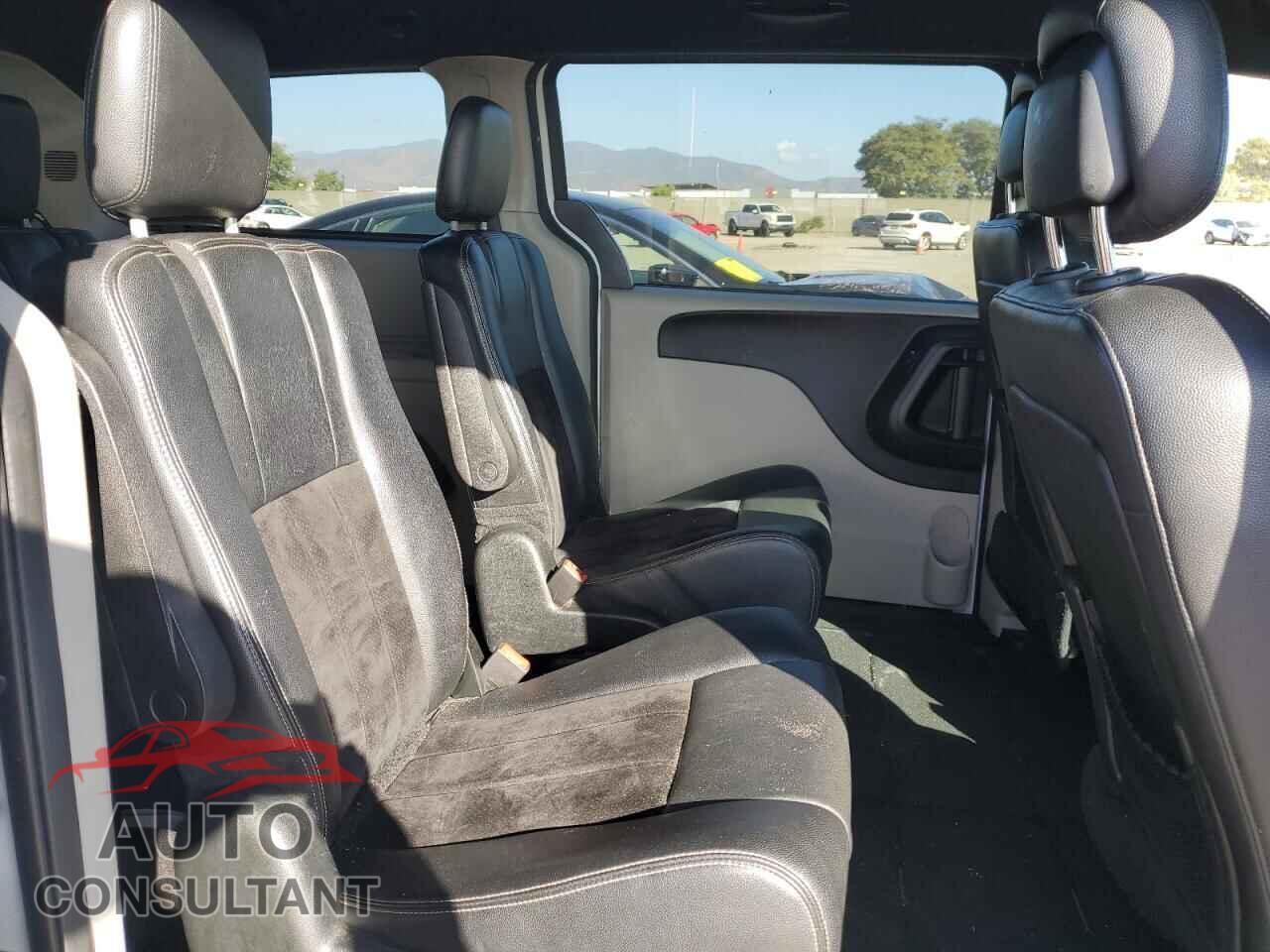 DODGE CARAVAN 2017 - 2C4RDGCG3HR859100