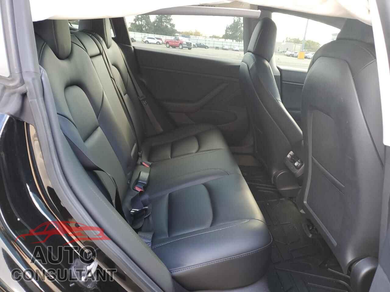 TESLA MODEL 3 2021 - 5YJ3E1EB3MF859511