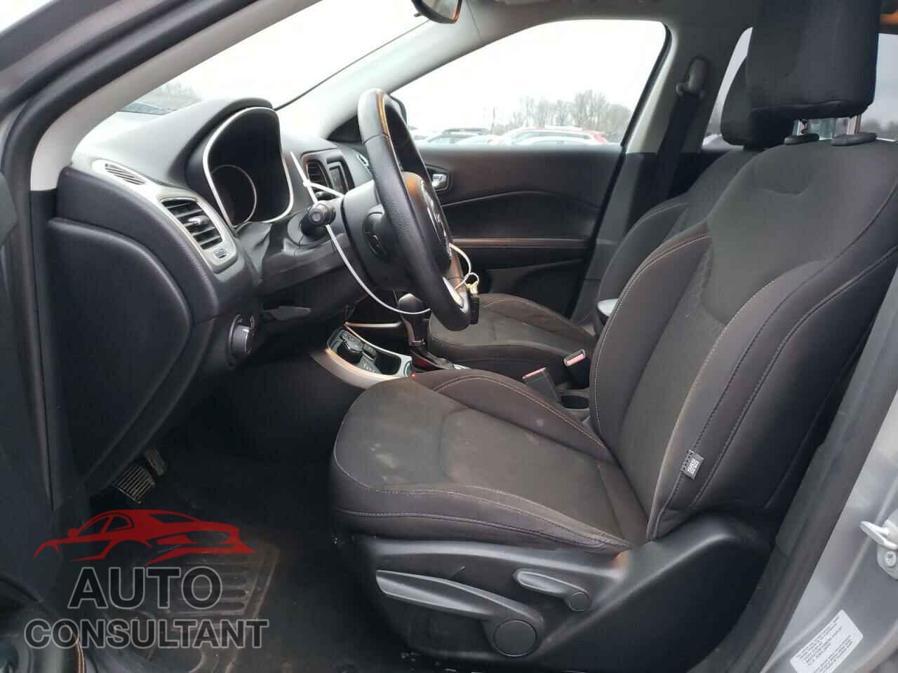 JEEP COMPASS 2017 - 3C4NJDAB7HT656057