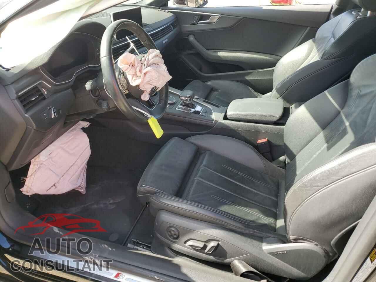 AUDI A5 2018 - WAUTNAF54JA008991