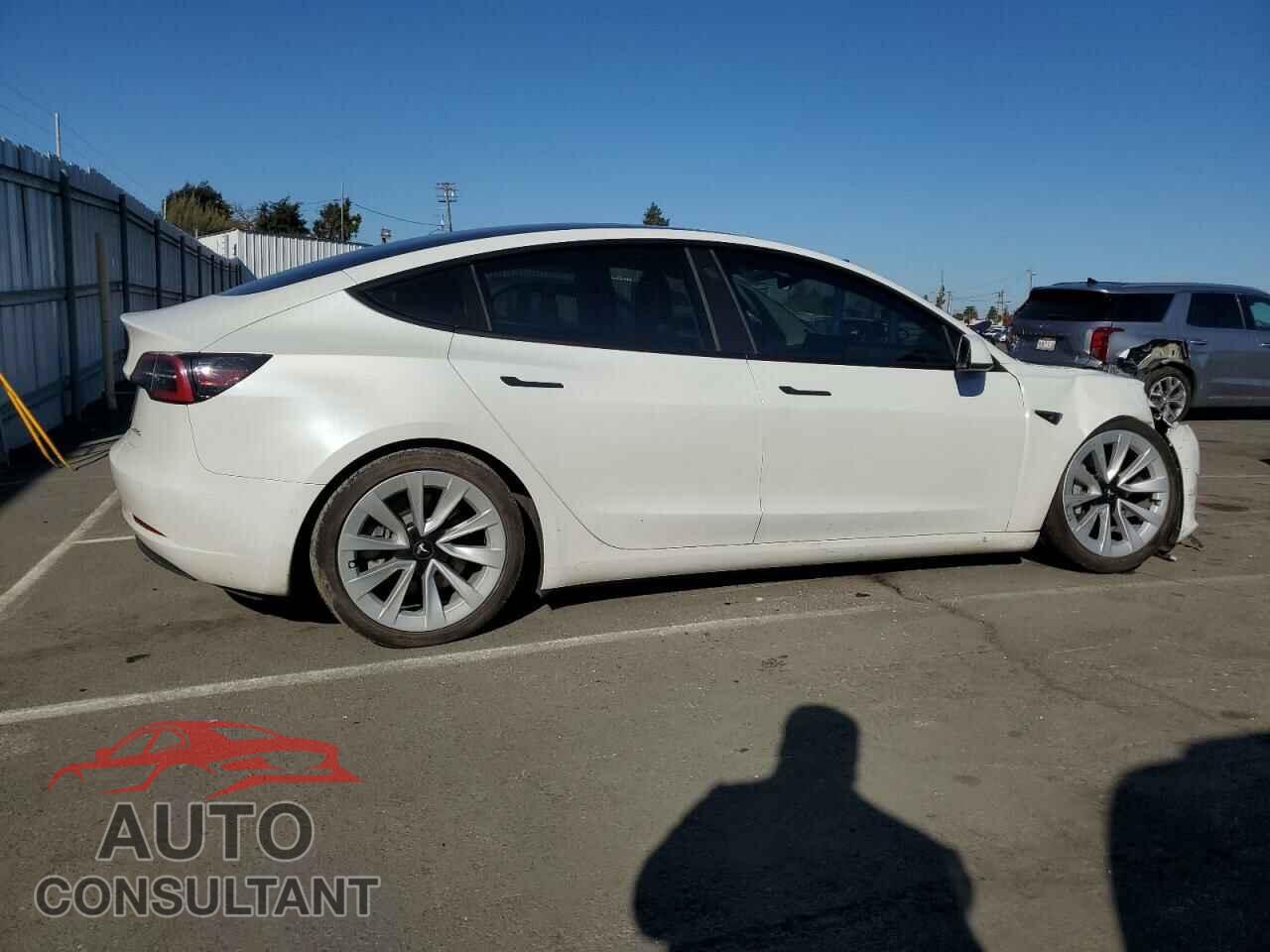 TESLA MODEL 3 2022 - 5YJ3E1EB8NF166211