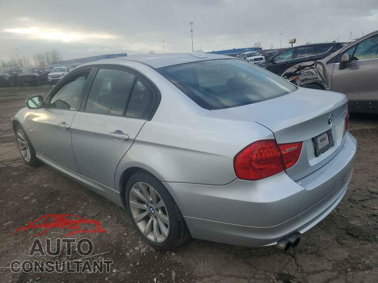 BMW 3 SERIES 2011 - WBAPH7C56BE683302