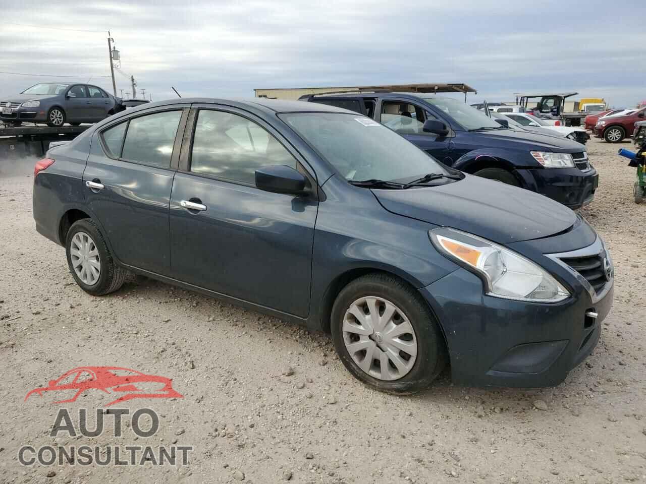 NISSAN VERSA 2017 - 3N1CN7AP2HL848336