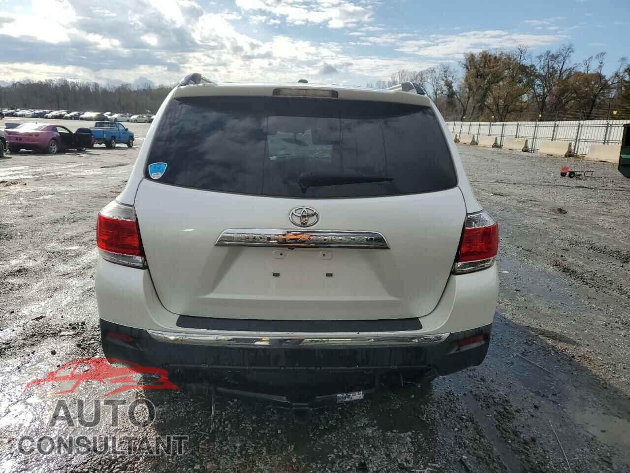 TOYOTA HIGHLANDER 2013 - 5TDYK3EH8DS100332