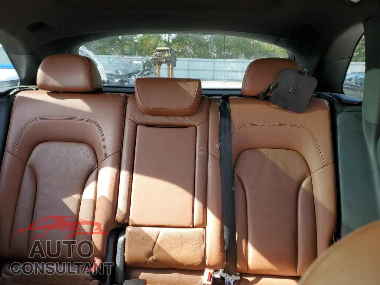 AUDI Q5 2012 - WA1LFAFP5CA076487