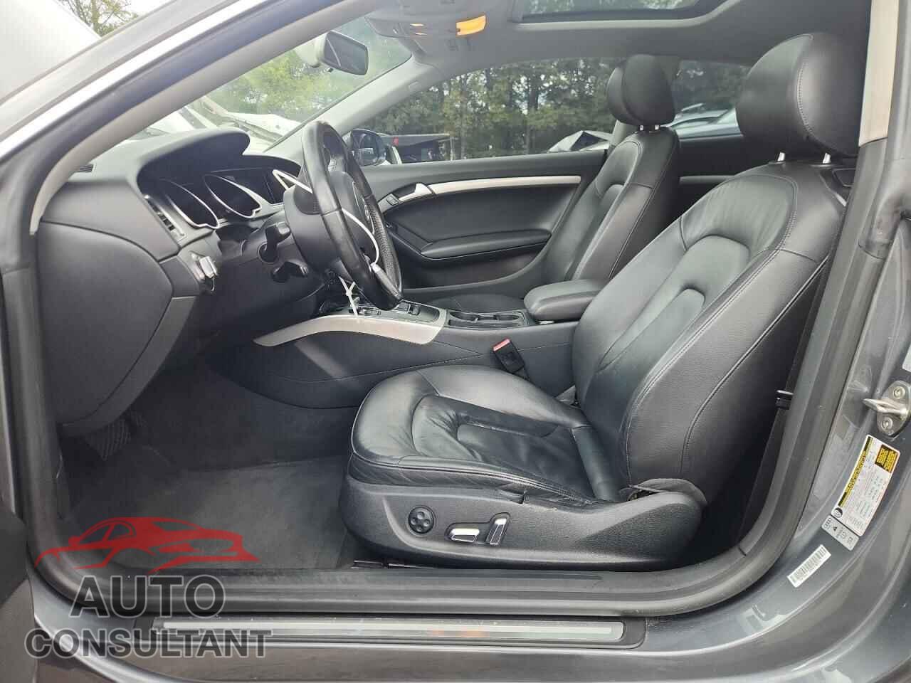 AUDI A5 2013 - WAUCFAFR0DA076273