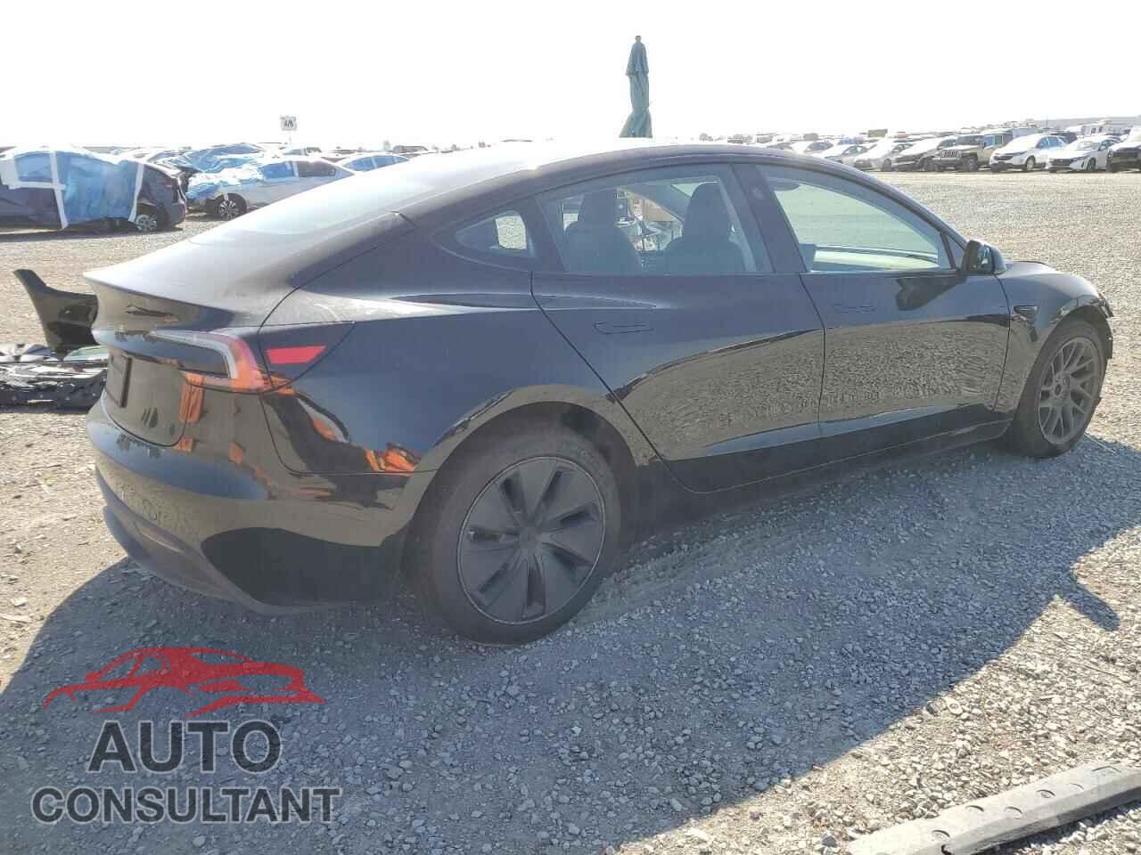 TESLA MODEL 3 2024 - 5YJ3E1EA9RF842940