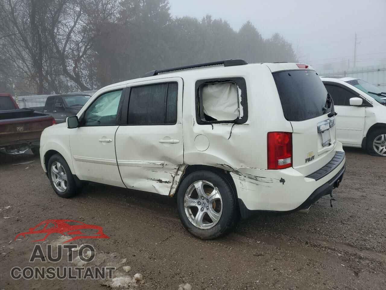 HONDA PILOT 2015 - 5FNYF4H68FB504274