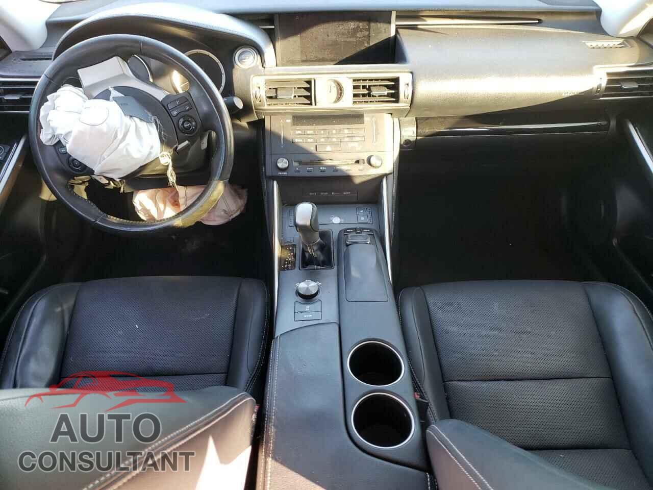 LEXUS IS 2015 - JTHBF1D22F5054449