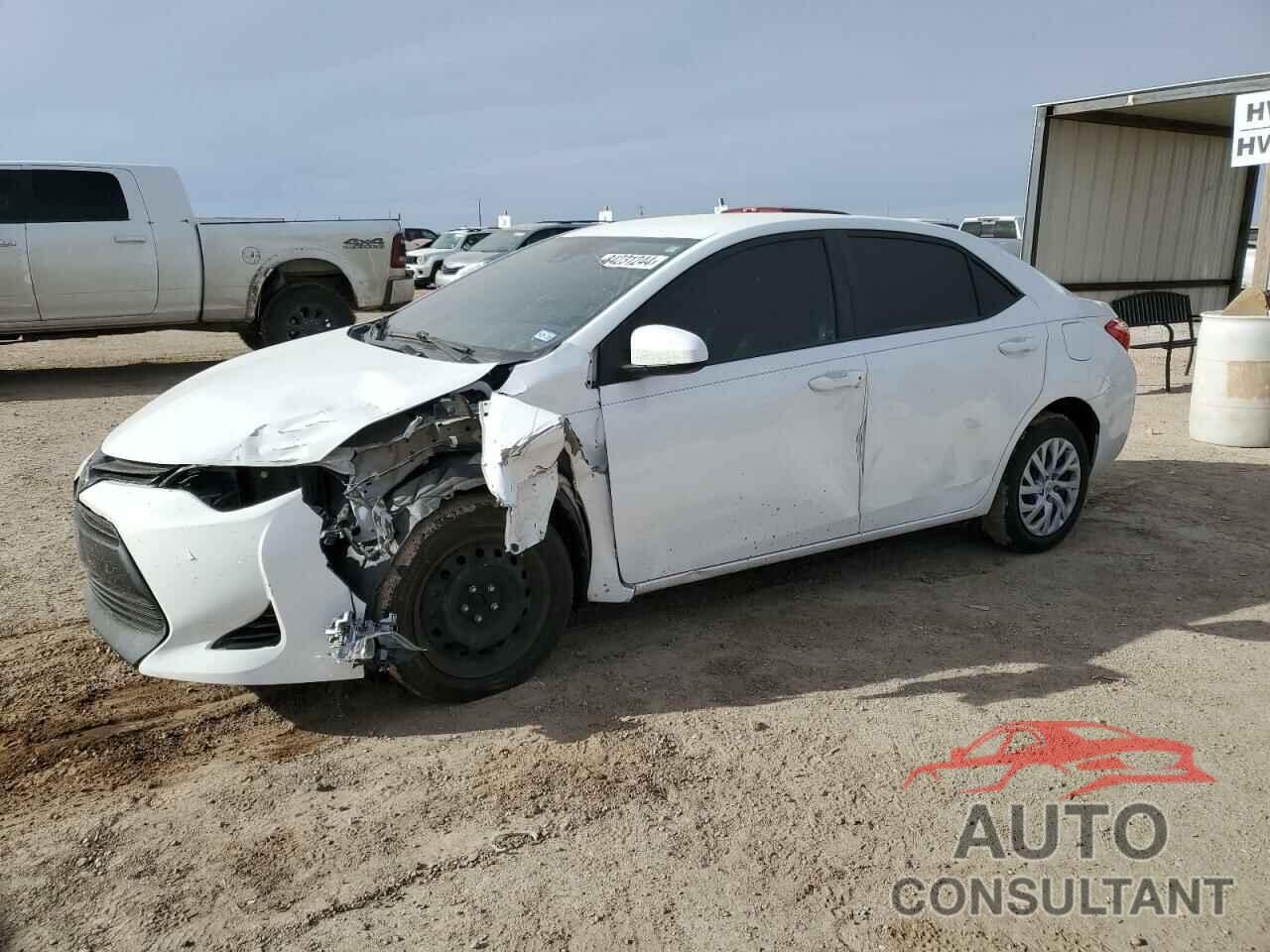 TOYOTA COROLLA 2018 - 5YFBURHE3JP750128