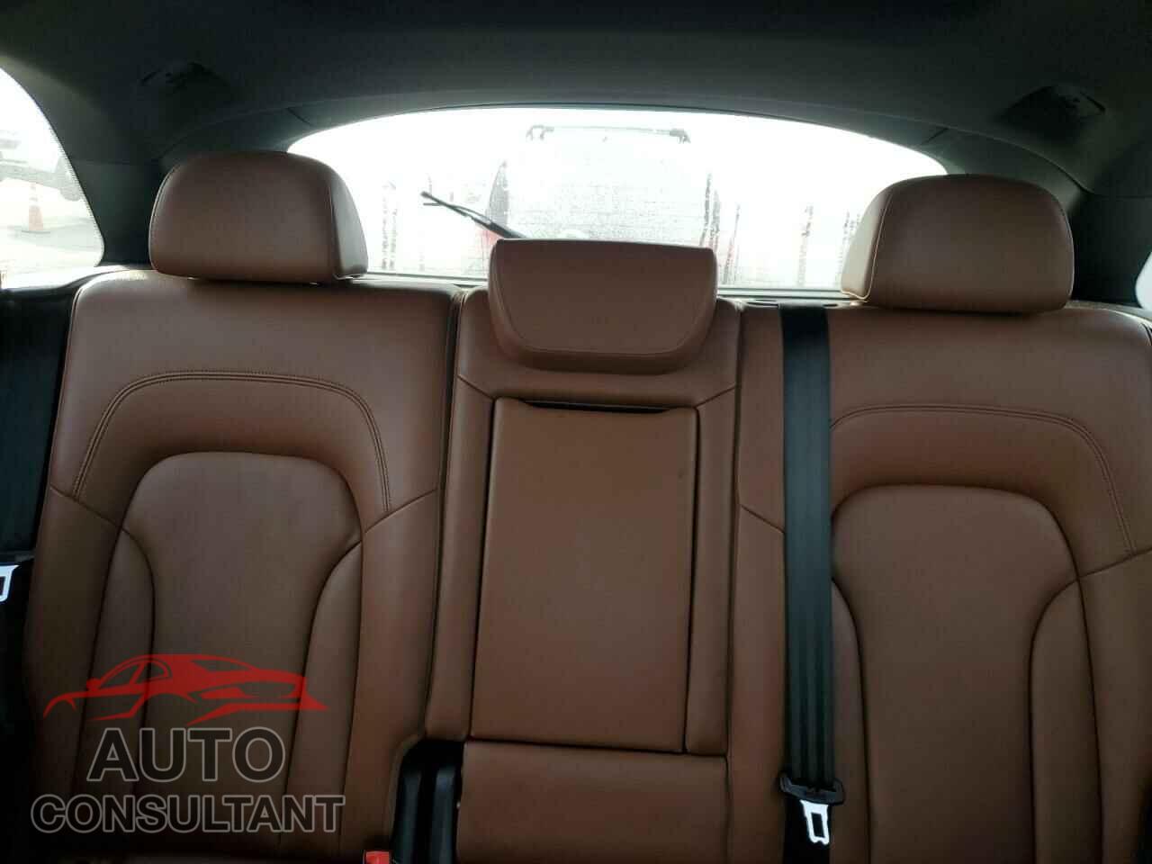AUDI Q5 2012 - WA1LFAFP0CA031232
