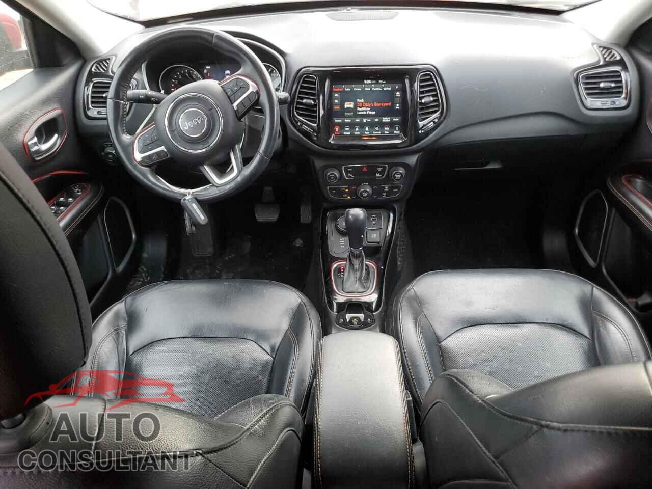 JEEP COMPASS 2018 - 3C4NJDCB5JT209567