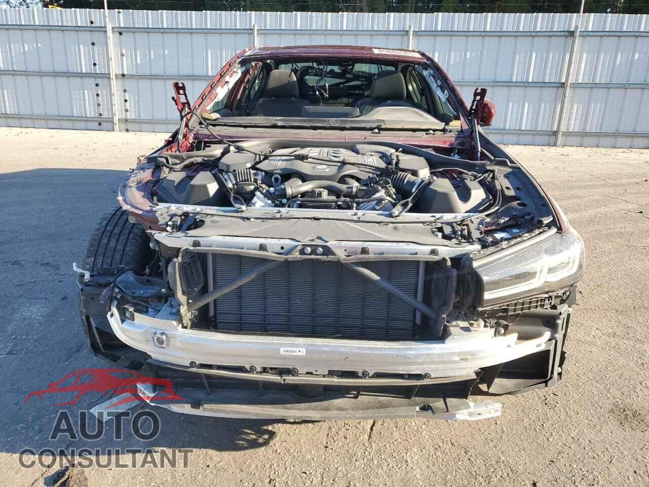 BMW M5 2023 - WBA13BK0XPCM10329