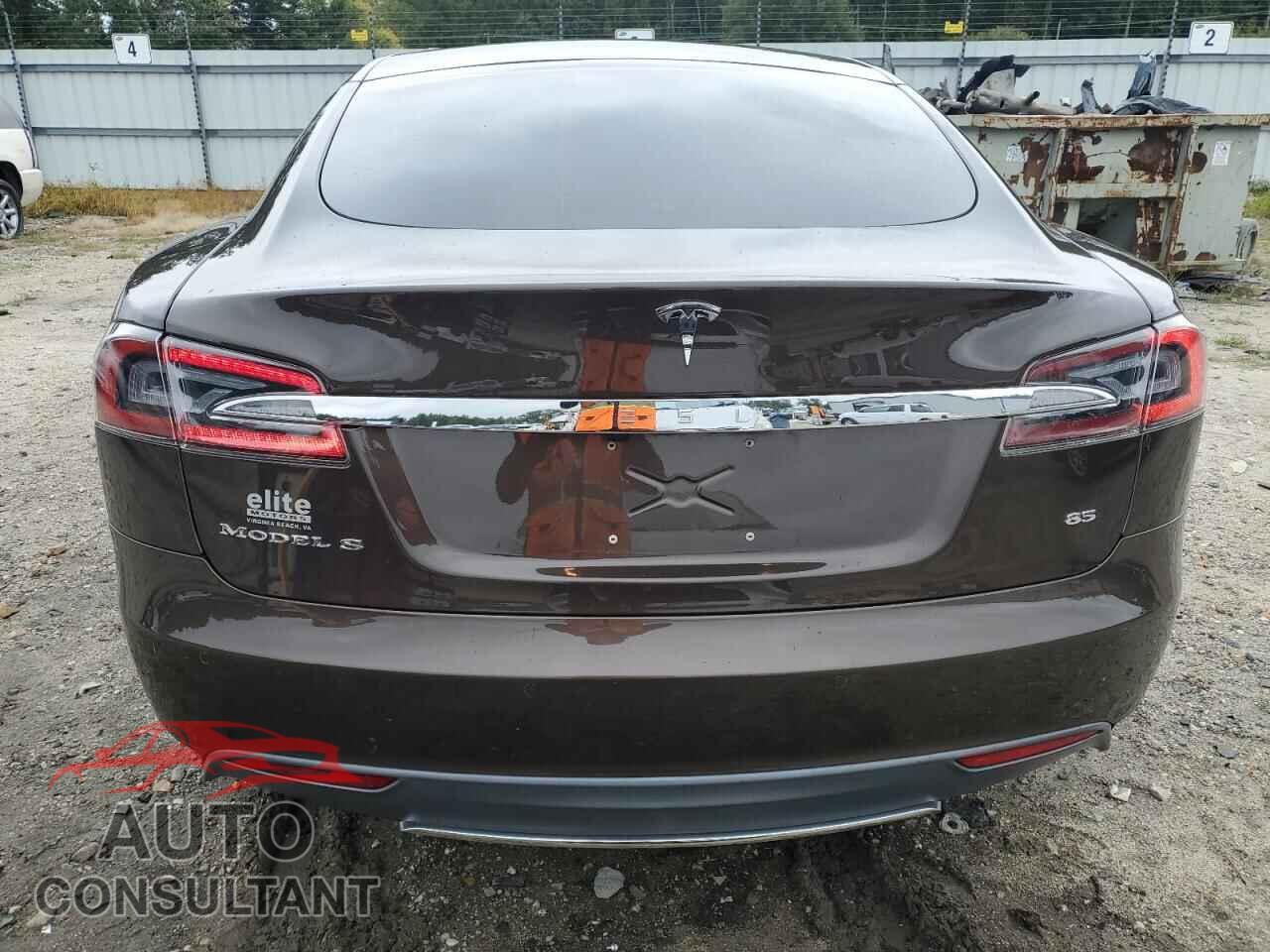 TESLA MODEL S 2014 - 5YJSA1H19EFP32550