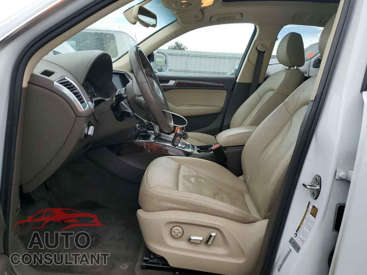 AUDI Q5 2014 - WA1VMAFP7EA107630