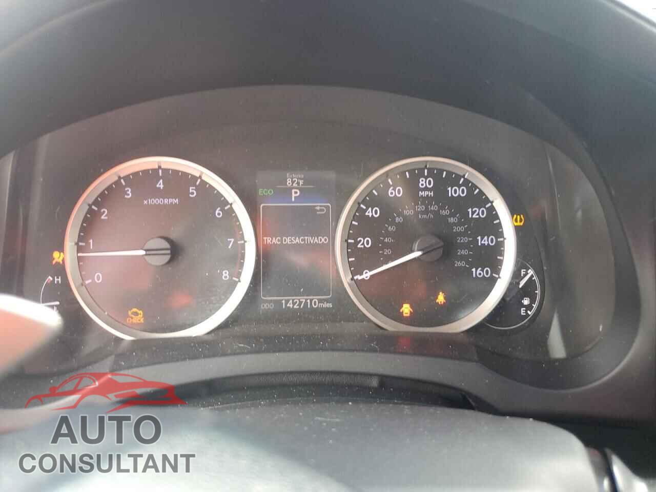 LEXUS IS 2015 - JTHBF1D27F5068850
