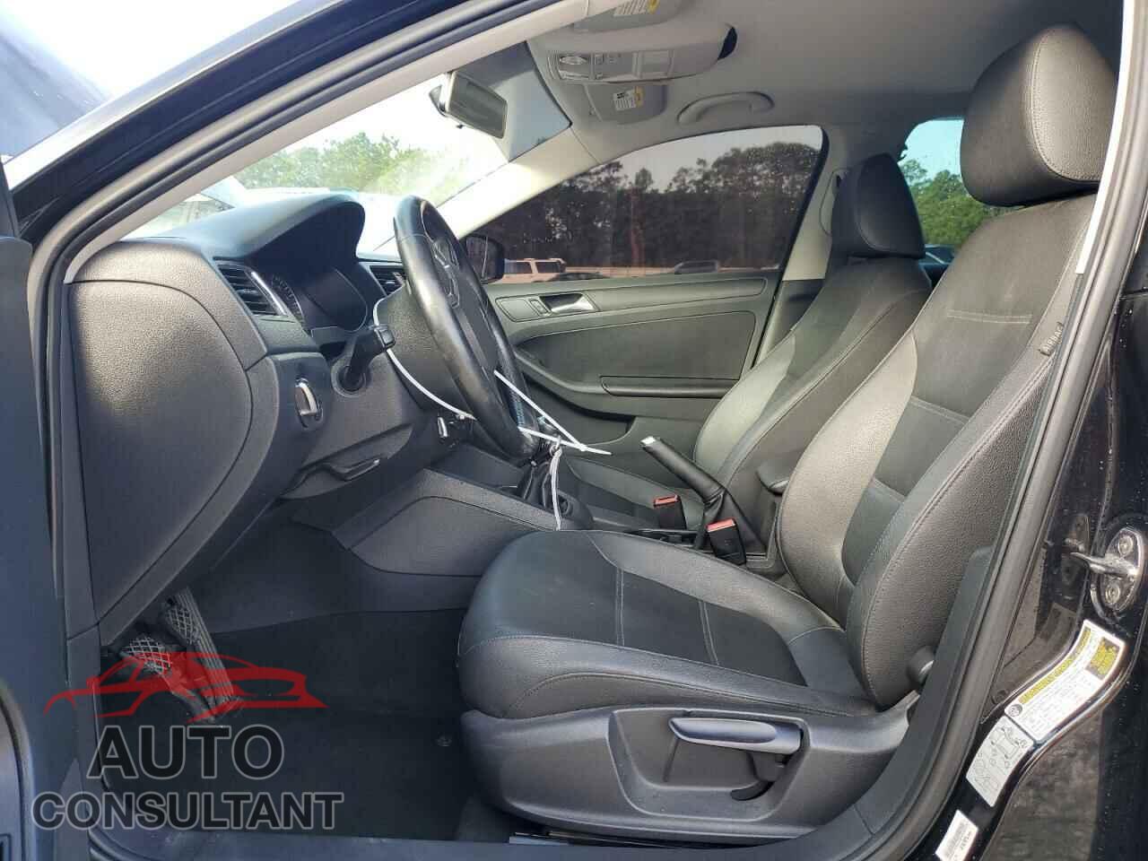 VOLKSWAGEN JETTA 2012 - 3VWBP7AJ1CM418828