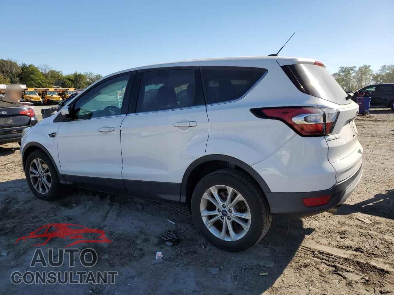 FORD ESCAPE 2017 - 1FMCU0GD0HUD09509