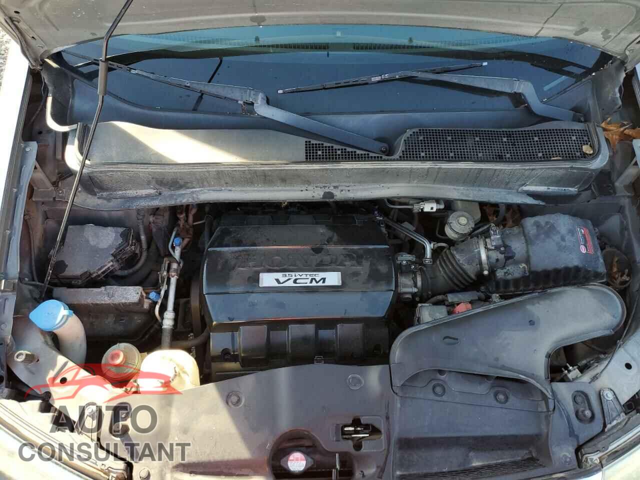 HONDA PILOT 2010 - 5FNYF4H52AB035487
