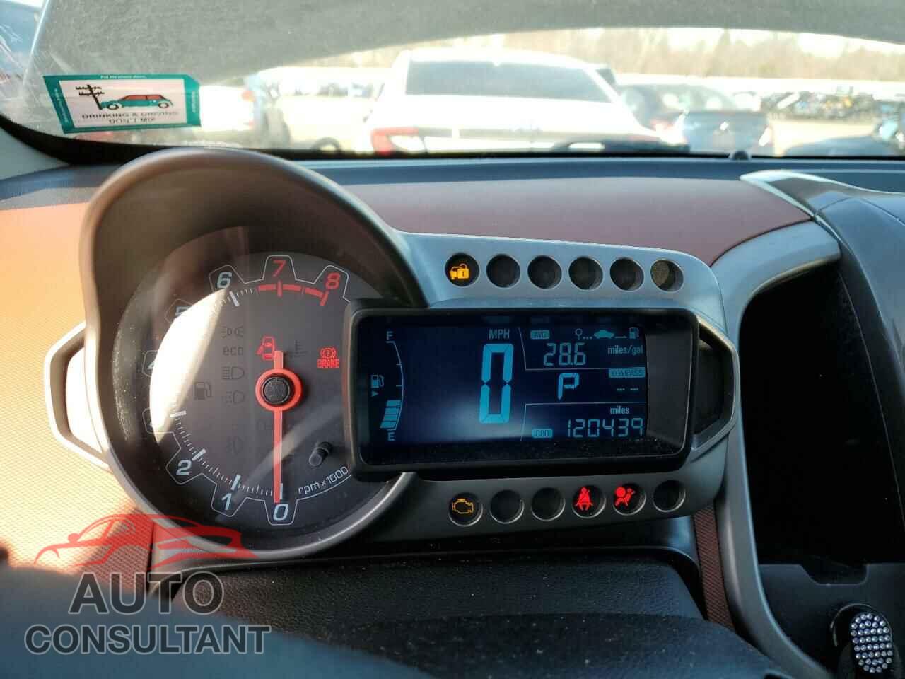 CHEVROLET SONIC 2015 - 1G1JE5SB7F4201017